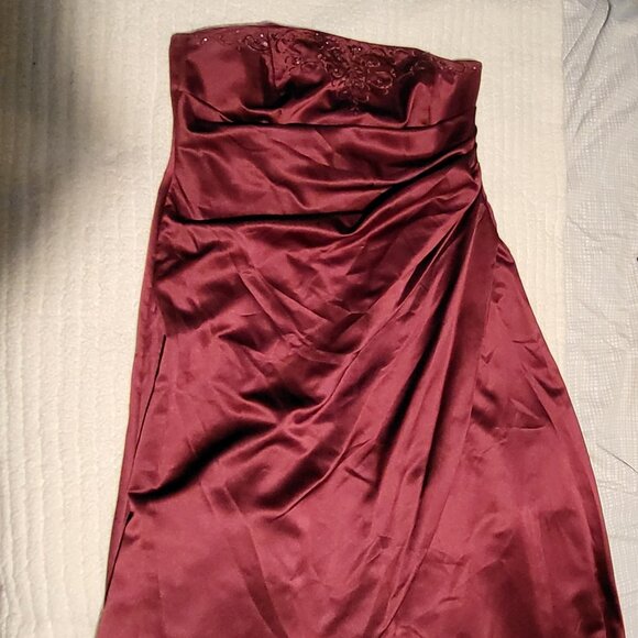 Dresses & Skirts - Satin Off the Shoulder Gown